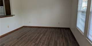 1517 Whitehall Boulevard Gallery 10