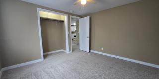 2 Bedroom Home in Normal Gallery 9