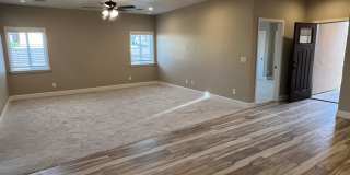 3 Bedroom Home Located in El Camino Village PETS OK Gallery 11