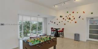 19111 Collins Ave Gallery 23