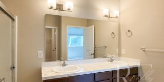 Modern End-Unit Townhome with Private Fenced Yard, Gourmet Kitchen & Spacious Layout Gallery 18