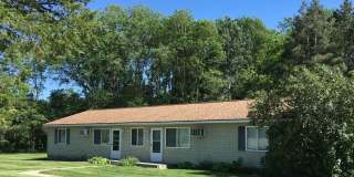 RANCH STYLE 3 BEDROOM DUPLEX FOR LEASE Gallery 1