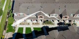 Low-Maintenance Living with Mountain Views! 3BR Townhome, 2-Car Garage & A/C Gallery 24