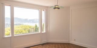 4BR/2.5BA 3,274sqft! STUNNING GG VIEWS!!! Yard! Spa! 4 Car Parking! Pet! PROGRESSIVE Gallery 14