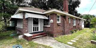 Beautiful 3 bedroom / 2 bathroom home now available in Brentwood! Beautiful 3 bedroom / 2 bathroom home now available in Brentwood! Gallery 1