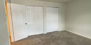 Skidmore Apartments Gallery 28
