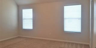 Large 4 Bedroom Home in Towne Pointe! Showings Coming Soon!!! Gallery 36