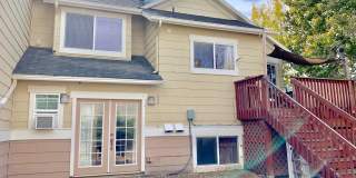 Spacious Rowhouse on Cul-de-sac in SW Longmont for Lease! Gallery 1