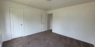 4 Bedroom, 1 Bath 4 Bedroom, 1 Bath Gallery 10