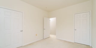 Rare 2BR 2BA 2 Level Condo With Garage Gallery 14
