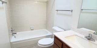 Townhome COMING AVAILABLE SOON!!!! Cute 2bd/2ba Gallery 12