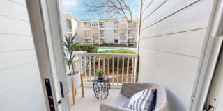 Jefferson at the Perimeter Apartments Gallery 11