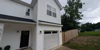 Room in 3 Bedroom Home at Sullins Rd Gallery 12