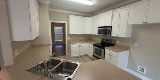 Cozy Condo in Gardens at Gatewood! Gallery 6