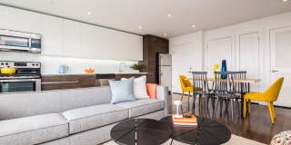 Presidential City Gallery 21