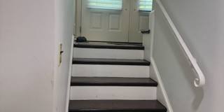 Gorgeous, fully remodeled 5 bed 3 bath centrally located in Great Falls Gallery 15