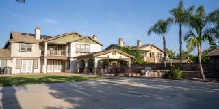 Exceptional estate Located In the highly desirable College Park Community. Gallery 1