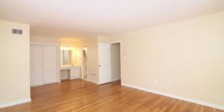 6623 HUNTSMAN Boulevard Gallery 19