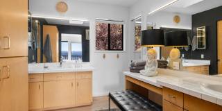 Westside Gem With Amazing Views Gallery 19