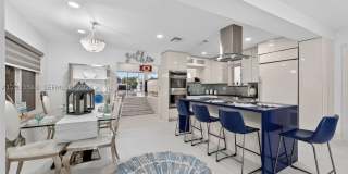 317 S Riverside Dr Gallery 2