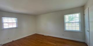 7327 Meadowdale Lane Gallery 10