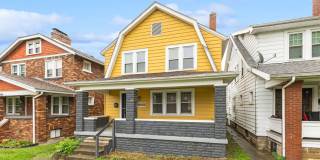 Charming 3-Bed Dutch Colonial with Modern Updates & Massive Yard – Minutes from German Village! Gallery 4