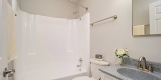 St. Charles Oaks Apartments Gallery 38