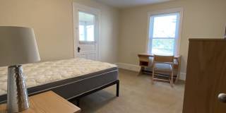 1144 Memorial Avenue Gallery 16