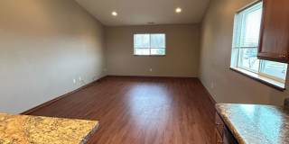 Stadium Commons Upper Unit Gallery 18