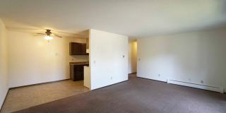 Corinthian Gallery 24