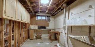 Two Bd - One Ba  close to Clark Park Gallery 13