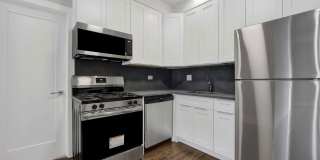 6403 North Wayne Avenue Gallery 9