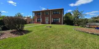 Beautiful 4 Bedroom Home in Gateway School District Gallery 1
