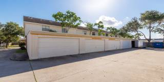 Ridgeway Townhomes on Burnham Drive Gallery 42