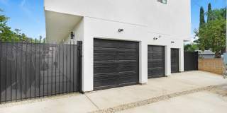 5346 1/2 Oakland Street Gallery 5