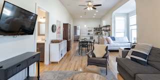 Charming 2 Bedroom Just Minutes from the Old Market!! Gallery 7