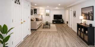 121 Manhasset Avenue Gallery 31