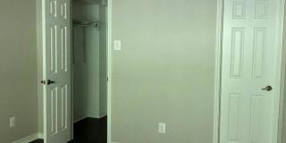 1504 Lincoln Way Gallery 9