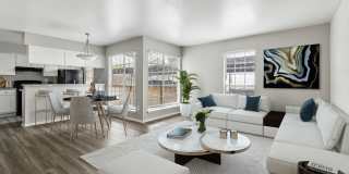 Vintage at 18th Street Gallery 26