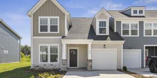 Artisan Living Mills River Gallery 1