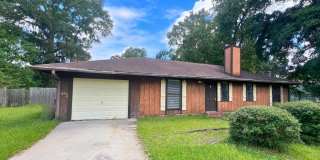 Country Feel, City Convenience – 3/2, No HOA Gallery 1