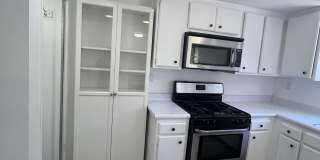 2181 Euclid Avenue Gallery 25