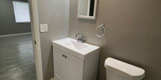 ** COMPLETELY REMODELD UNFURNISHED 2/1 DUPLEX AVAILABLE FOR MOVE-IN NOW  2024  ** ONE SMALL DOG FRIENDLY ** Gallery 10