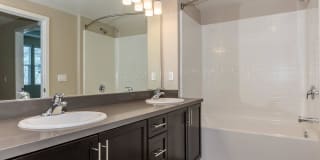 Esencia Sur Apartment Homes Gallery 40