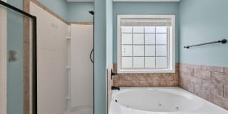 Pet Friendly Three Bedroom! Gallery 26
