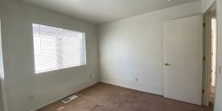 Large Four Bed, Three Bath Home with a Pool Gallery 24