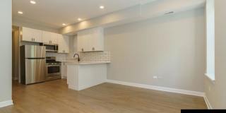 1649 Paulina Gallery 1