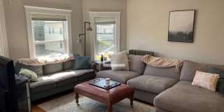Charming 4 Bedroom-No Broker Fee Gallery 5