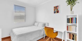 Spacious & Fully Renovated Townhome in East Hollywood – Prime Location! Gallery 31