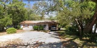 323 NW Hollywood Blvd Gallery 1